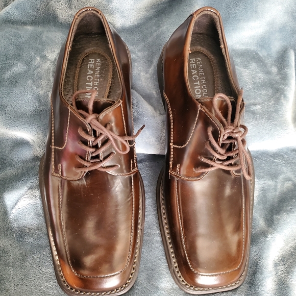 Kenneth Cole Reaction Oxfords Mens shoes.  Brown.  Sz 7.